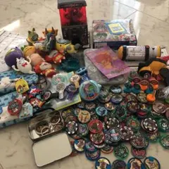 ♢送料込　妖怪ウォッチ　まとめ売り♢妖怪ガチャ　メダル　クイズ本