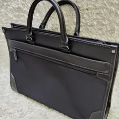 美品【自立するバッグ】BARTAX A4 ビジネスバッグ 2層式風 就活 営業