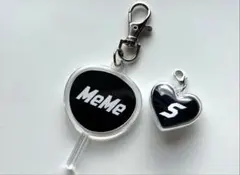 SnowMan めめ 目黒蓮 シンプル 推し活 キーホルダー 2個セット