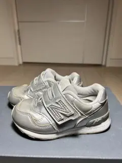 夏祭りセール☆15.5cm New Balance シルバー スニーカー