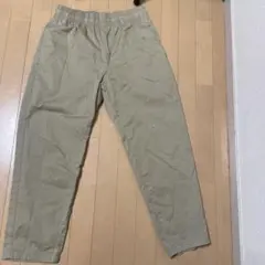 ベージュ チノパン ウエストゴム