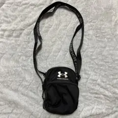 Under Armour ショルダーバッグ ブラックのサムネイル