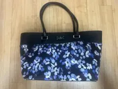 花柄トートバッグ 大きめ キャンバス　A4可