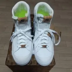 NIKE ブレザー MID '77 ホワイト/ブルー