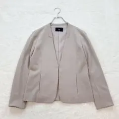 シップスカラーズ【M】美品 薄茶系 ノーカラージャケット 微ストレッチ 行事のサムネイル