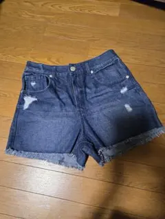 デニムショートパンツ ダークブルー フリンジヘム