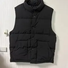 GU 黒 ダウンベスト