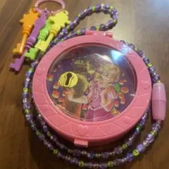 ディズニー　ラプンツェル　光るおもちゃ　ネックレス