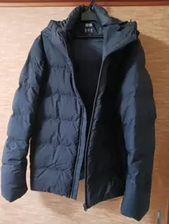 UNIQLO ユニクロ シームレスダウン ジャケット メンズ 軽量　ネイビー