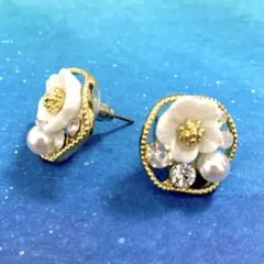 Item thumbnail for item edd8e99d-7eab-4edd-ac14-297c0a3b2473