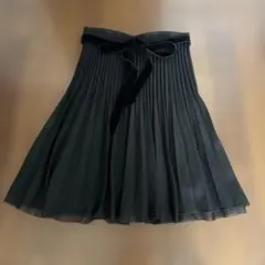 黒いプリーツスカート ひざ丈 リボン付き　ウエスト61