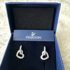 美品✨　スワロスキー　ハートモチーフ　フープ　ピアス　2WEY ラインストーン