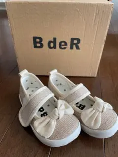 ベビーシューズ