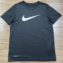 ナイキ 半袖Tシャツ 黒 Mサイズ ドライフィット スポーツのサムネイル