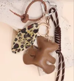 じゃらじゃらキーホルダー　チャーム　キーリング　レザー　くま　ベア