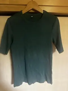 最安値美品送料無料UNIQLOダークグリーンリブ編みTシャツMサイズ2枚セット