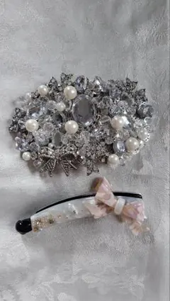 クリスタルパールバレッタとヘアクリップセット