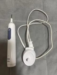 値下　oral-B 電動歯ブラシ本体＆充電器