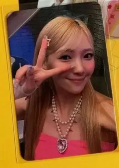 Niziu〜マユカ MusicKorea限定 Press Play