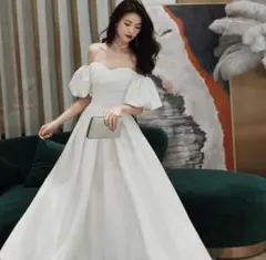 ホワイトウェディングドレス オフショルダー