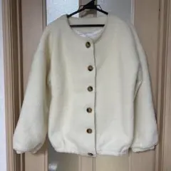 クリーム色フリースジャケット