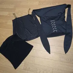 黒いレースアップベアトップ・チューブトップ