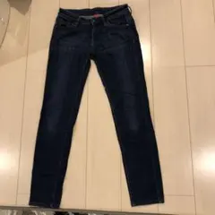 ユニクロ　UJスキニーデニムパンツ