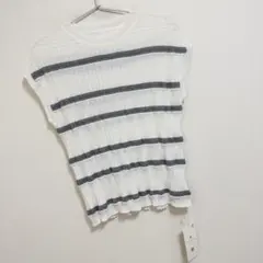 ブージュルード フレンチスリーブプルオーバー 20のサムネイル