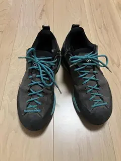 Item thumbnail for item 4f3fa0e2-a9b5-4634-ac38-e90cb23e686b