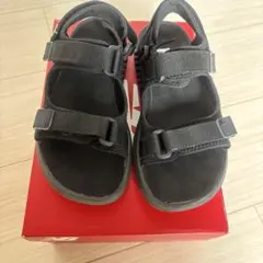 New Balance ブラックサンダル ベルクロストラップ　キッズ　20センチ