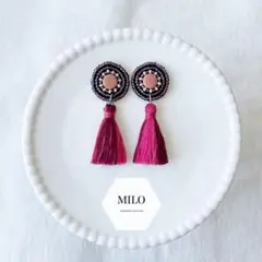 小さなまるパーツ×ミニタッセル(ピンクmix)ビーズ刺繍ピアス/イヤリング