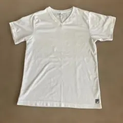 FILA ホワイト Vネック Tシャツ
