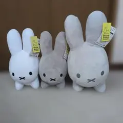 ブルーナアニマル　うさぎ　ぬいぐるみのサムネイル