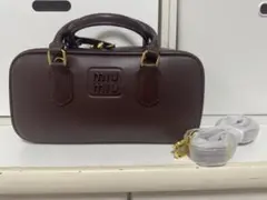 【早い者勝ち】miumiu ハンドバッグ
