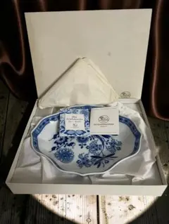 【美品】マイセン ブルーオニオン 小皿 小鉢 小物入れ 箱付き 貝殻 シェル 美品】マイセン ブルーオニオン 小皿 小鉢 小物入れ 箱付き 貝殻