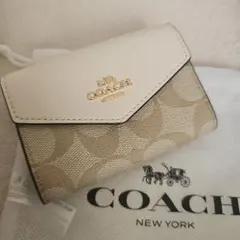 coach ブラウン ホワイト 二つ折り財布 ホワイト C7805 - メルカリ