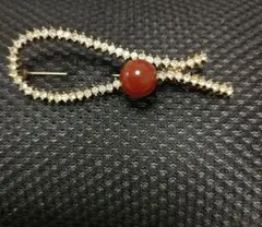 エレガントなリボン型ブローチ 中古品 美品　メノウ