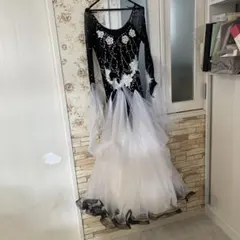 社交ダンスドレス ブラックとホワイト