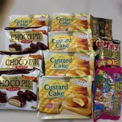 チョコパイ カスタードケーキ ピザポテト　たべっ子　香り揚げ　お菓子詰め合わせのサムネイル