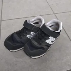 New Balance キッズスニーカー　黒色 　17.0cm