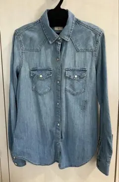 新品★Gap★ライトブルーのデニムシャツ★長袖★Sサイズ