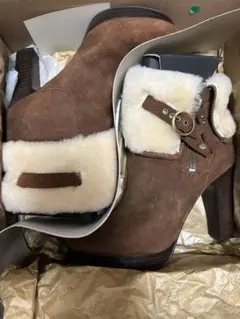 UGG スカーレット　ブラウン ショートブーツ