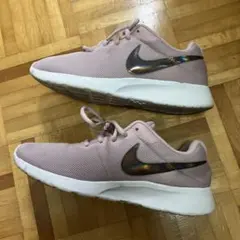 NIKE ナイキ　タンジュン　24センチ