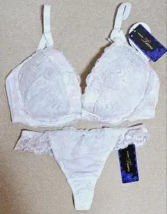 セントオードリー　F75　ブラジャー Tバック セット　オフホワイト