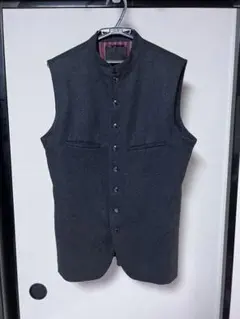 ダークグレー ウールノースリーブ ベスト