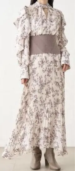 SNIDEL ウエストリブプリントワンピース