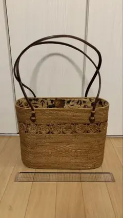 ベージュ ラタン かごバッグ 花柄内布付き