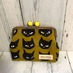 12.5cmのがま口ポーチ・黒猫フェイス カラシ色