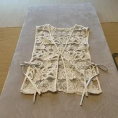 ニコアンド・レースベスト