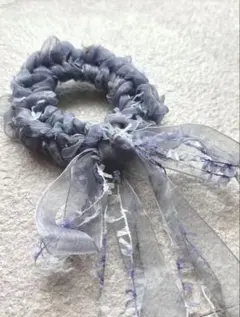 オーガンジーリボンのシュシュ　ふんわり揺れる♪ハンドメイド　薄紫